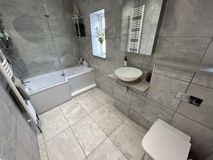 Photo 32- click for photo gallery